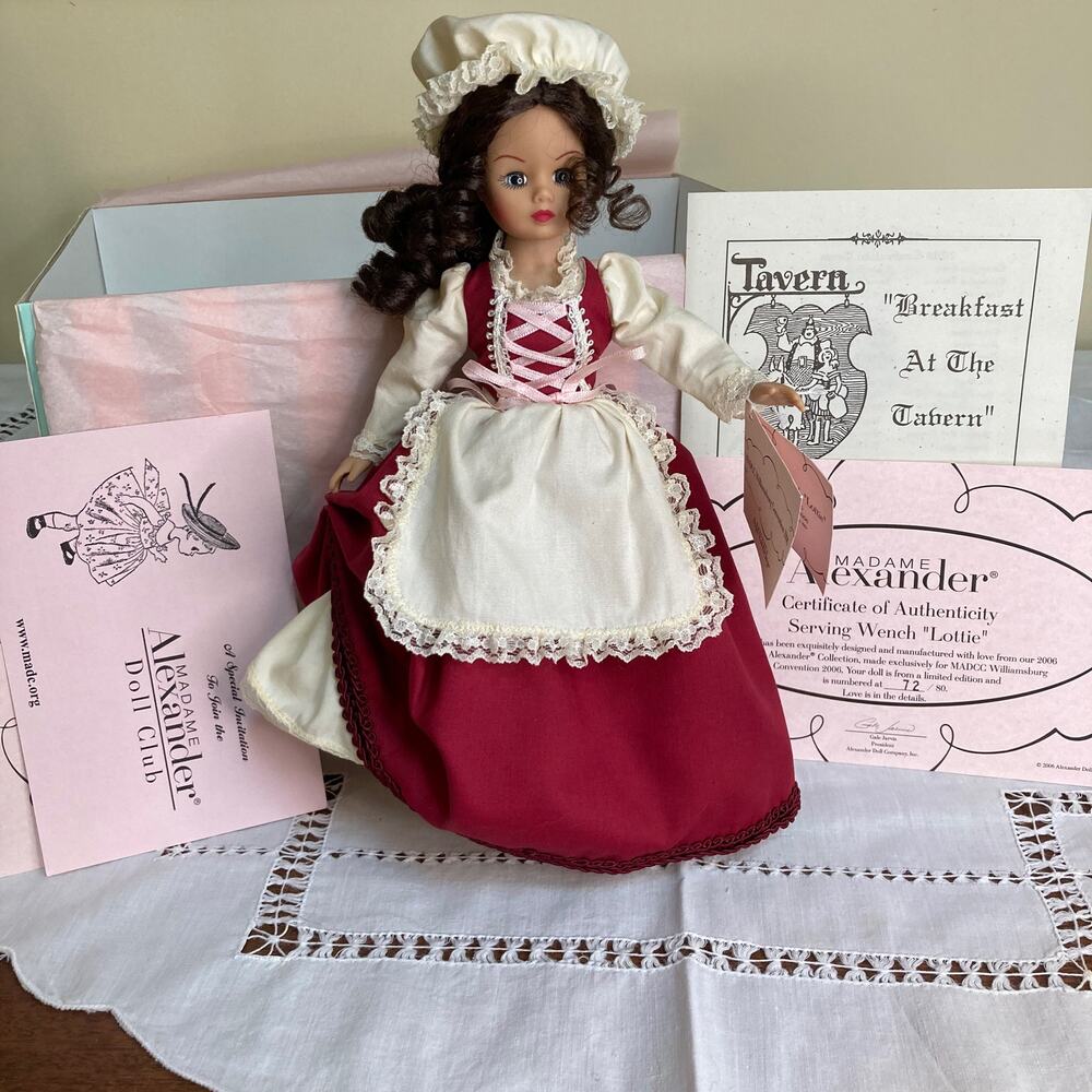 Y2K Madame Alexander 10" MADCC Williamsburg Serving Wench Lottie #41875 (2006)